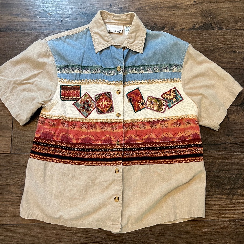 Casey & Max Blouse Size Medium Embroidered Floral Button Down Western Shirt